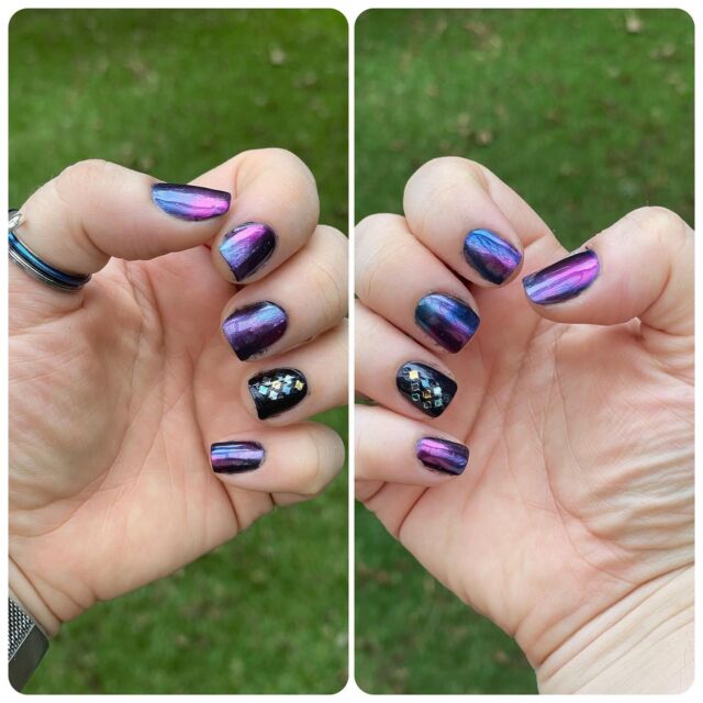 My favourite nails! 🖤💙💖💜
#sistaco