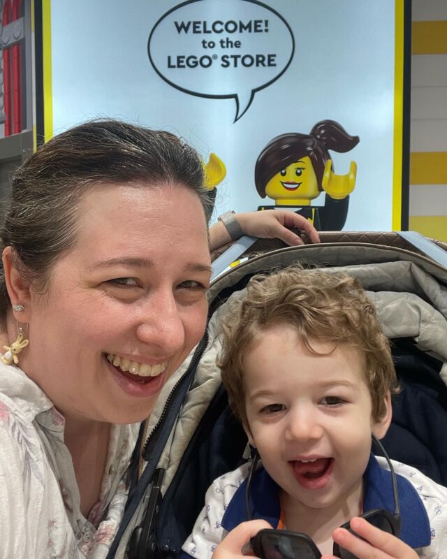 Mark had his very first bus ride today! We went into the city and checked out the new LEGO store, largest in the world!
Not the easiest in the world to find though! Some champion had put into Google maps that the entrance is via 400 George St, and that it’s in Strand Arcade, neither of which is accurate. The store is in Sydney Arcade (near to, but different from Strand Arcade), and the entrance is on Pitt St. The external signage is tiny from the front; I hope it improves.
We had fun looking at the big builds and great Pick and Build wall!
#lego #legostore #legostoresydney #afol